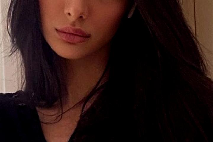 Emma, 28, a black grey-eyed middle eastern companion based in Le Tour-du-Parc. Offering CIM, Duos, Party Girl, Roleplay, BDSM. Available for incall and outca...