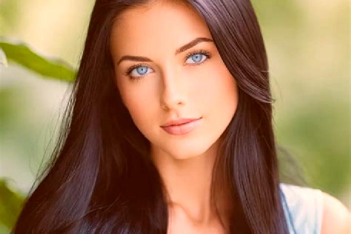 Emma, 28, a dark blonde blue-eyed mediterranean companion based in Woodall. Offering Erotic Massage, Domination, 69. Available for incall and outcall, overni...