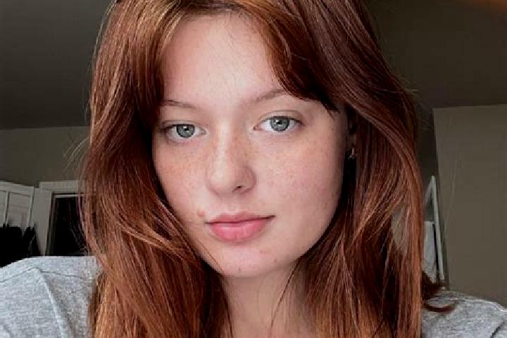 Emma, 28, a red amber-eyed caucasian companion based in Cayo Mambi. Offering BDSM, Massage, CIM. Available for incall and outcall, day and evening dates.