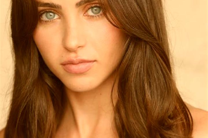 Emma, 28, a red brown-eyed ebony companion based in Montainville. Offering BDSM, Massage, Couples, OWO, Party Girl. Available for incall and outcall, overnig...