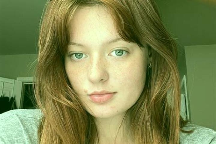 Emma, 28, a red green-eyed mixed companion based in Elmhurst. Offering Dinner Date, Domination, A-Level. Available for incall and outcall, day and evening da...