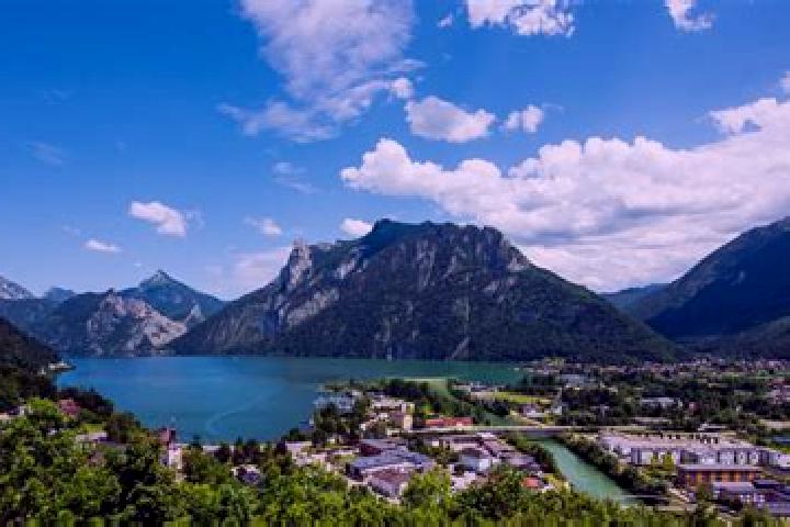 Emma, 28 — Escort in Ebensee, Austria