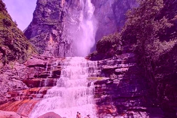 Emma, 28 — Escort in La Sabana, Venezuela