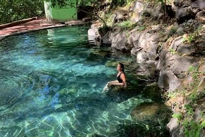 Emma, 28 — Escort in Las Guasimas (Las Borregas), Mexico