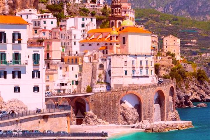 Emma, 28 — Escort in Latera, Italy