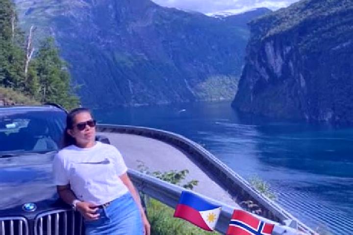 Emma, 28 — Escort in Os, Norway