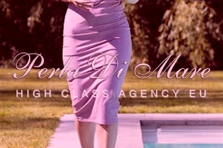 Emma, 28 — Escort in Surducu Mare, Romania