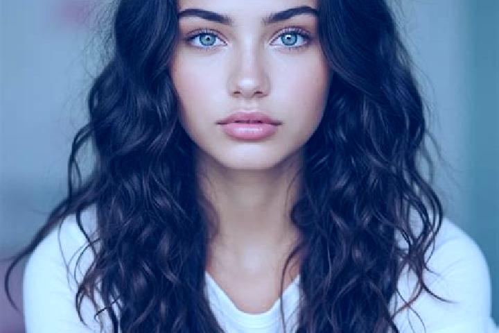 Emma, 29, a brunette amber-eyed mediterranean companion based in San Pedro Buenavista. Offering Prostate Massage, Tantra, Massage, Party Girl. Available for ...