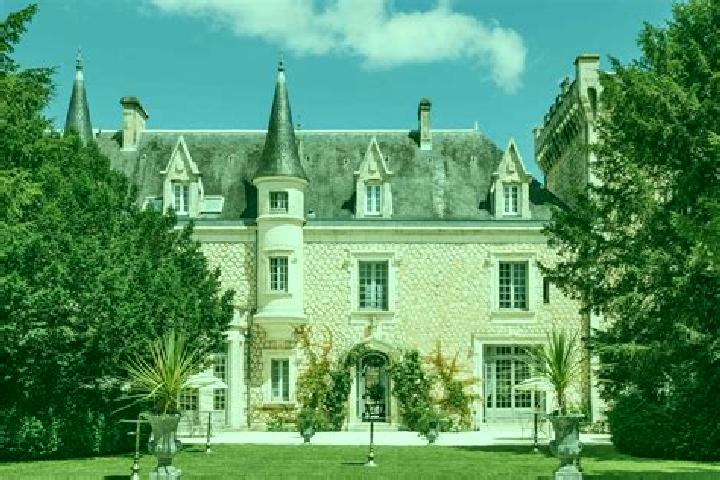 Emma, 29 — Escort in La Couronne, France