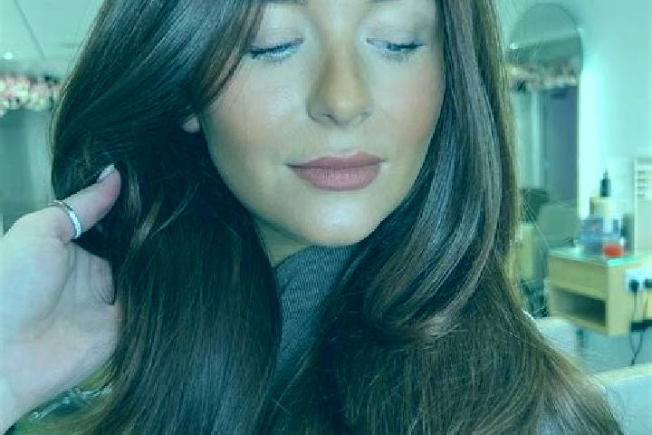 Emma, 30, a auburn brown-eyed indian companion based in Salo. Offering Overnight, Deep French Kissing, Party Girl, Domination. Available for incall and outca...