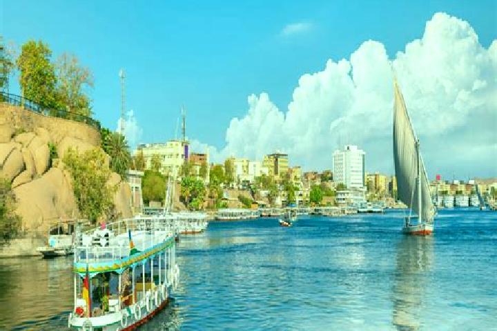 Emma, 30 — Escort in Ash Shuhada , Egypt