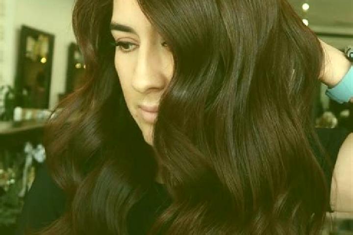 Emma, 31, a auburn dark-eyed caucasian companion based in Tagmersheim. Offering Travel Companion, Overnight, A-Level, Domination. Available for incall and ou...