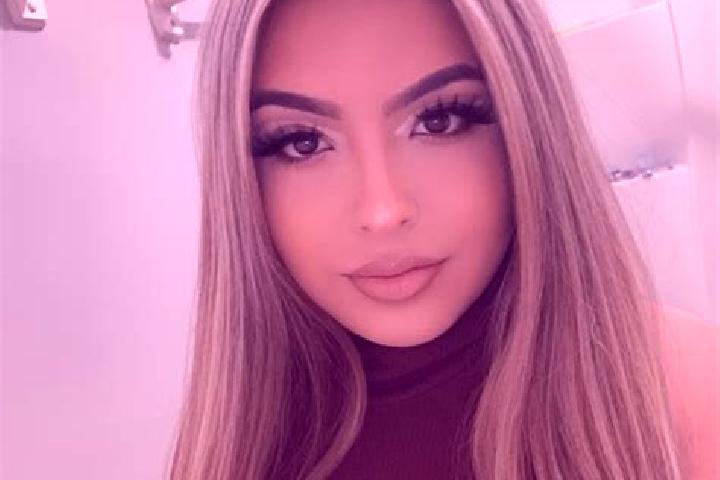 Emma, 31, a blonde brown-eyed latina companion based in Scalea. Offering Party Girl, 69, Girlfriend Experience. Available for incall and outcall, overnight b...