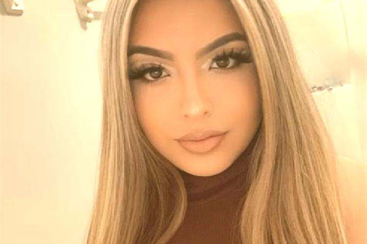Emma, 31, a blonde dark-eyed latina companion based in Newtonville. Offering 69, Roleplay, Fetish, Domination. Available for incall and outcall, overnight bo...