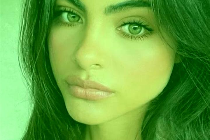 Emma, 31, a chestnut green-eyed indian companion based in Huxiaoqiao. Offering Fetish, Girlfriend Experience, Domination, Duos. Available for incall and outc...