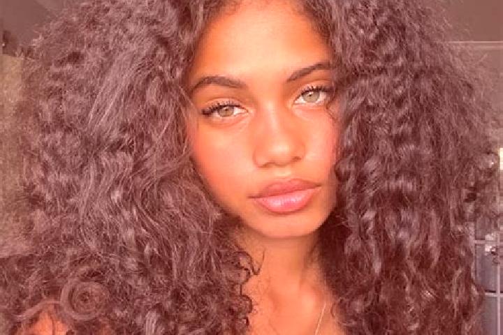 Emma, 31, a red blue-eyed ebony companion based in Evangelisti-Rubino. Offering CIM, Overnight, Couples, Domination. Available for incall and outcall, day an...