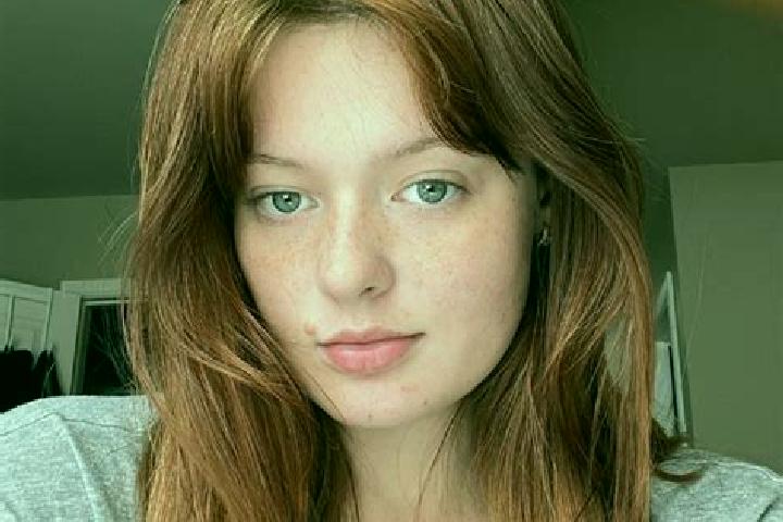 Emma, 32, a auburn brown-eyed caucasian companion based in Filla. Offering Deep French Kissing, Roleplay, CIM, OWO. Available for incall and outcall, overnig...