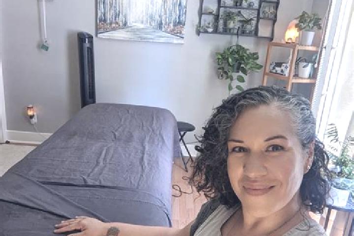 Emma, 32, a brunette grey-eyed ebony companion based in Rimbo. Offering Overnight, Prostate Massage, Couples, Massage. Available for incall and outcall, day ...