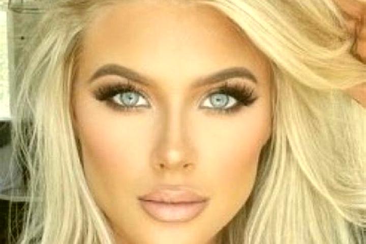 Emma, 32, a platinum blonde green-eyed latina companion based in Ivanove. Offering Tantra, Domination, Couples, A-Level, Erotic Massage. Available for incall...