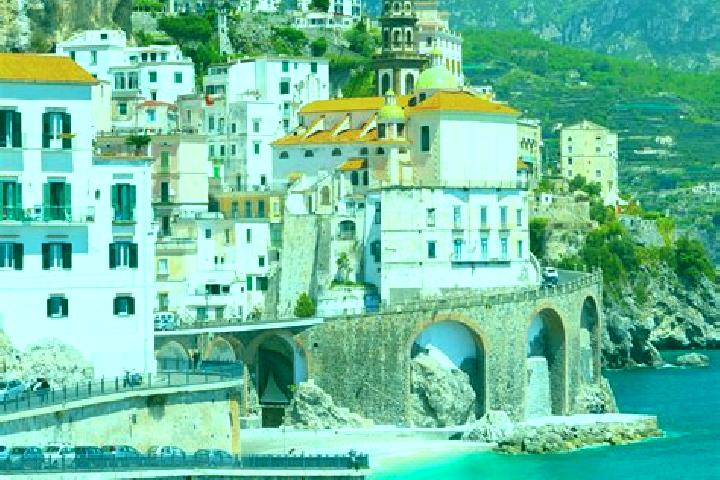 Emma, 32 — Escort in Sandigliano, Italy