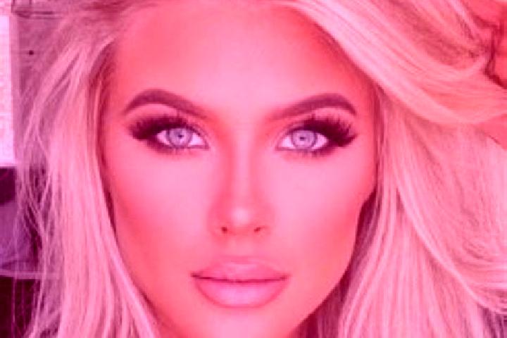 Emma, 33, a platinum blonde brown-eyed caucasian companion based in Alacati. Offering A-Level, Erotic Massage, Roleplay. Available for incall and outcall, da...