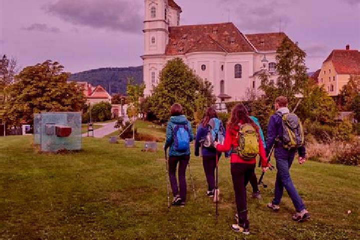 Emma, 33 — Escort in Rettenegg, Austria