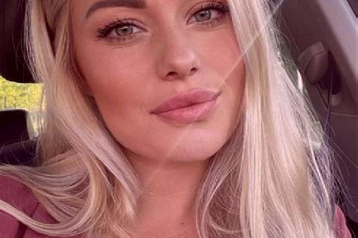 Emma, 34, a blonde hazel-eyed slavic companion based in Seis de Octubre. Offering Massage, Prostate Massage, Duos. Available for incall and outcall, day and ...