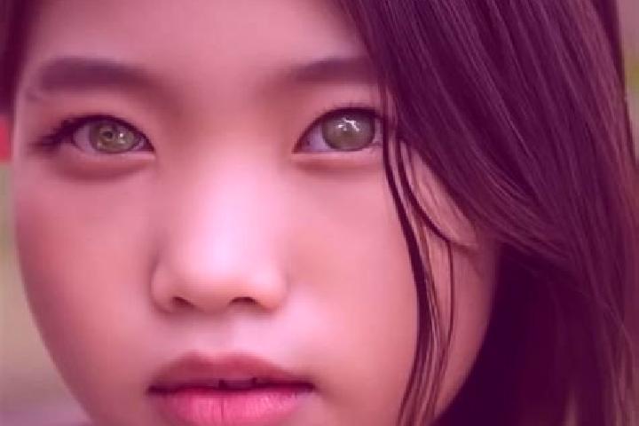 Emma, 35, a chestnut green-eyed asian companion based in Gunsta. Offering Overnight, Tantra, Girlfriend Experience. Available for incall and outcall, day and...