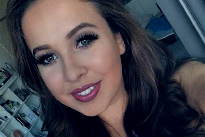 Emma, 35, a dark blonde brown-eyed ebony companion based in Fairmead. Offering Striptease, Overnight, 69. Available for incall and outcall, day and evening d...