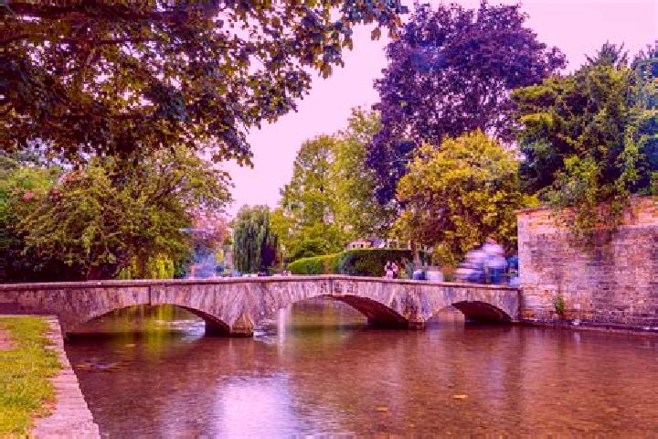 Emma, 35 — Escort in Bourton on the Water, United Kingdom