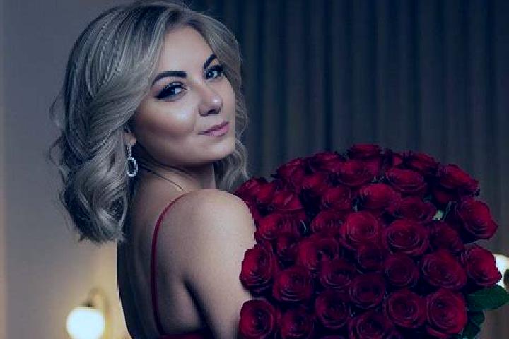 Emma, 35 — Escort in Verkhnodniprovsk, Ukraine
