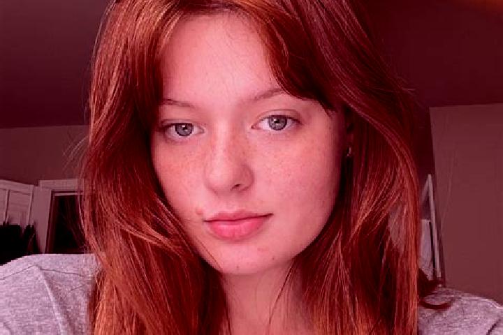 Emma, 36, a auburn brown-eyed caucasian companion based in Brocton. Offering Party Girl, Massage, Erotic Massage. Available for incall and outcall, day and e...