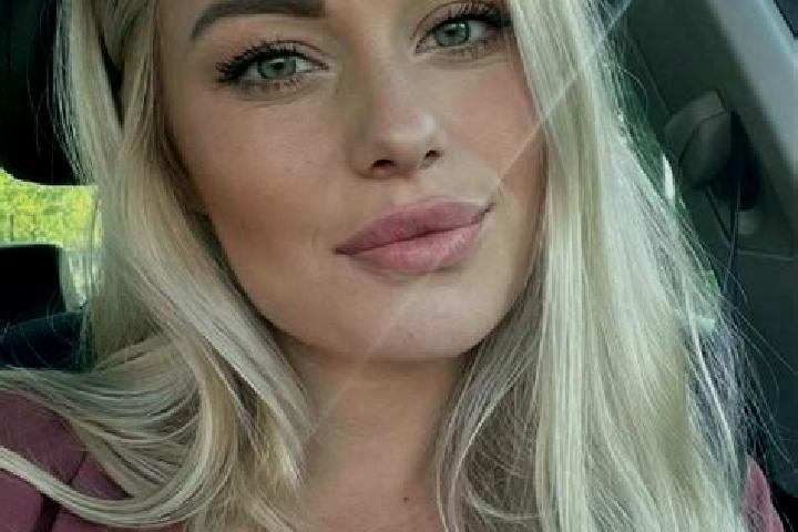 Emma, 36, a blonde hazel-eyed caribbean companion based in Sundre. Offering OWO, 69, BDSM, Domination. Available for incall and outcall, day and evening dates.