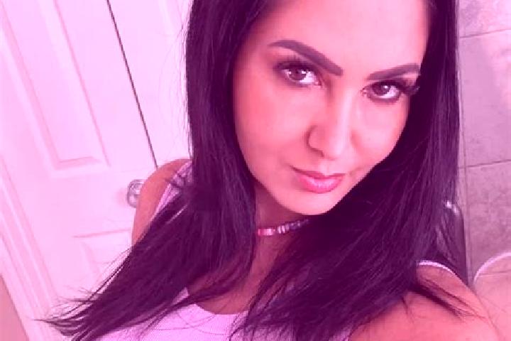Emma, 36, a chestnut blue-eyed slavic companion based in Chala. Offering Domination, Deep French Kissing, A-Level. Available for incall and outcall, overnigh...