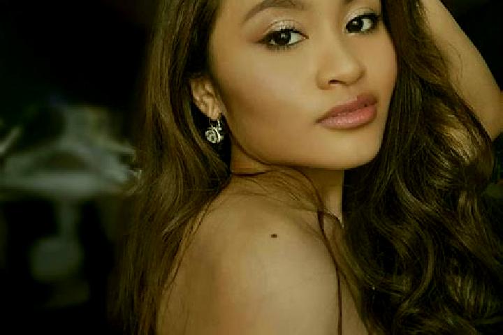 Emma, 36 — Escort in Recodo, Philippines