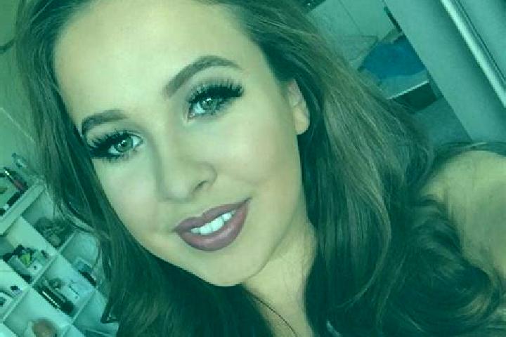 Emma, 37, a red brown-eyed middle eastern companion based in Basak. Offering Striptease, Deep French Kissing, CIM, BDSM. Available for incall and outcall, da...