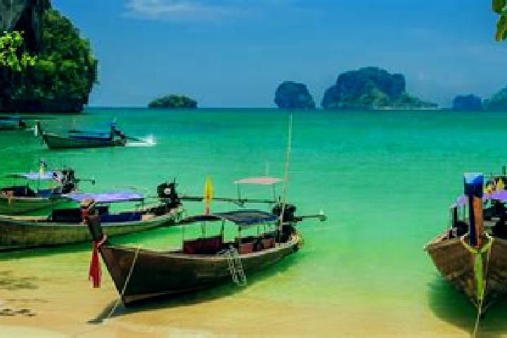 Emma, 37 — Escort in Sang Khom, Thailand