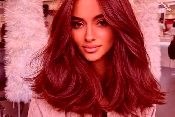 Emma, 38, a auburn brown-eyed latina companion based in Leganes. Offering Duos, Overnight, A-Level. Available for incall and outcall, day and evening dates.