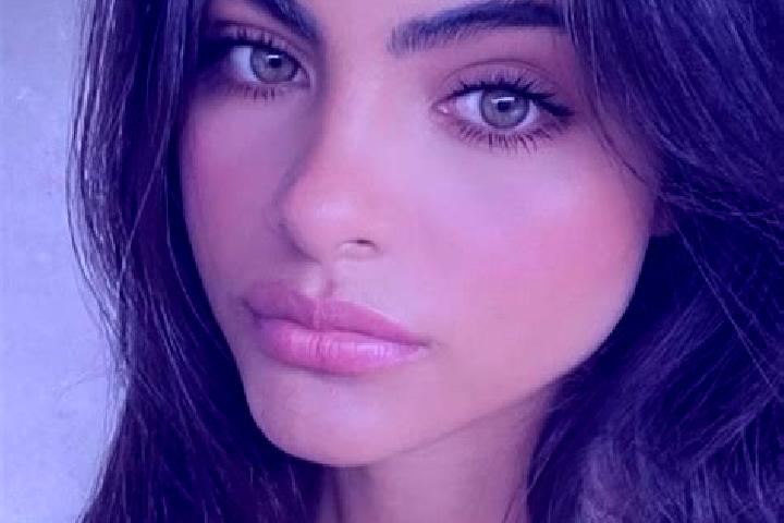 Emma, 38, a black hazel-eyed middle eastern companion based in Effretikon / Rikon. Offering Overnight, Fetish, Domination. Available for incall and outcall, ...