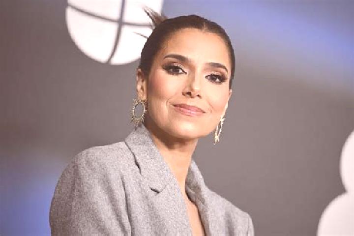 Emma, 38, a brunette amber-eyed latina companion based in Shiggaon. Offering Roleplay, A-Level, Party Girl. Available for incall and outcall, day and evening...