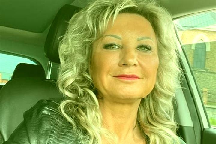 Emma, 38 — Escort in Horni Jeleni, Czech Republic
