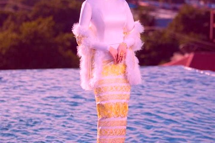 Emma, 38 — Escort in Kungyangon, Myanmar