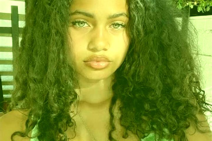 Emma, 39, a black green-eyed mixed companion based in Valky. Offering Couples, Erotic Massage, CIM. Available for incall and outcall, overnight bookings avai...