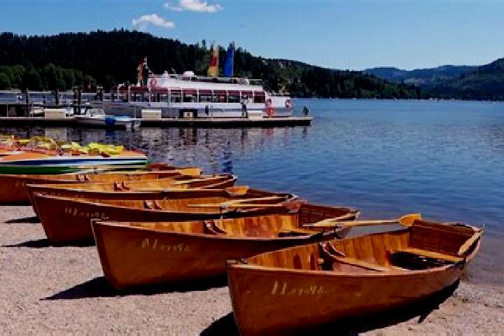Emma, 39 — Escort in Titisee-Neustadt, Germany