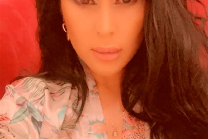 escort Ab Shirin