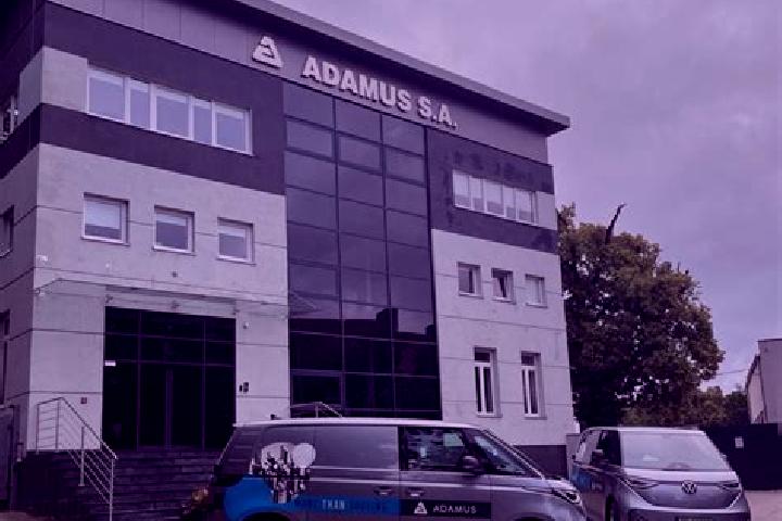 escort Adamus