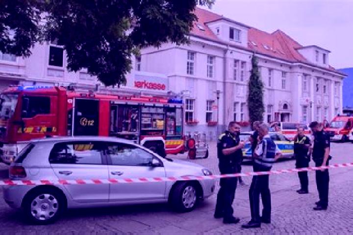 escort Adelheidsdorf
