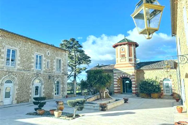 escort Aigues-Vives
