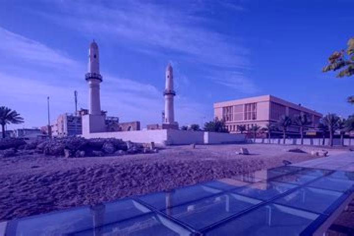 escort Al Khamis