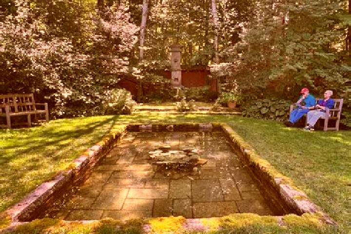 escort Aldrich Garden
